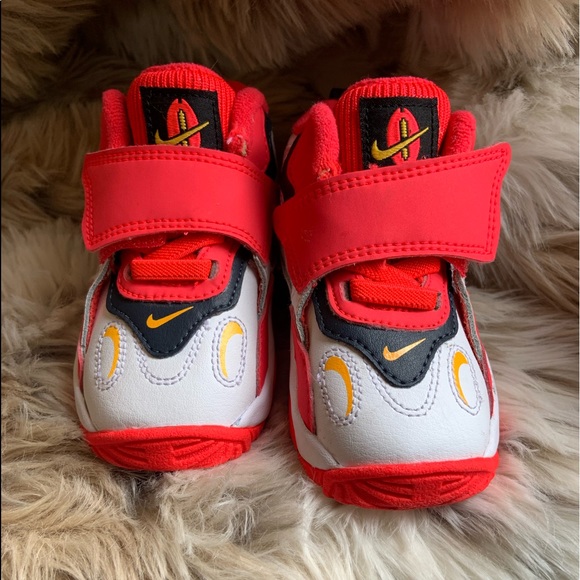 Pink Baby Girl Nike Sneakers - Picture 1 of 6